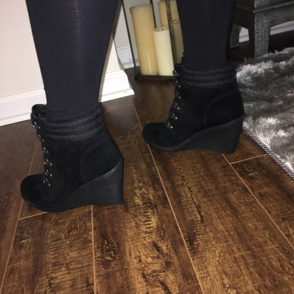 Black booties - Picture 4 of 5